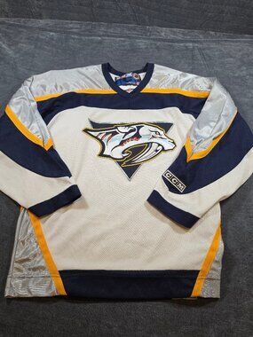 CCM Nashville Predators Hockey Jersey Size M
